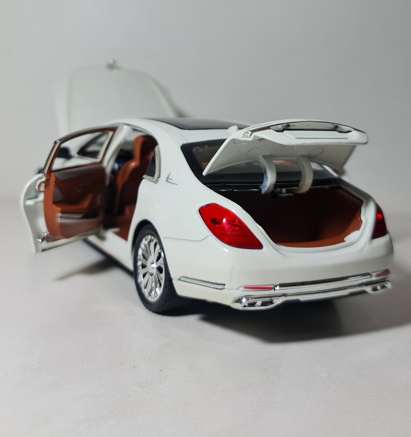 MERCEDES E300