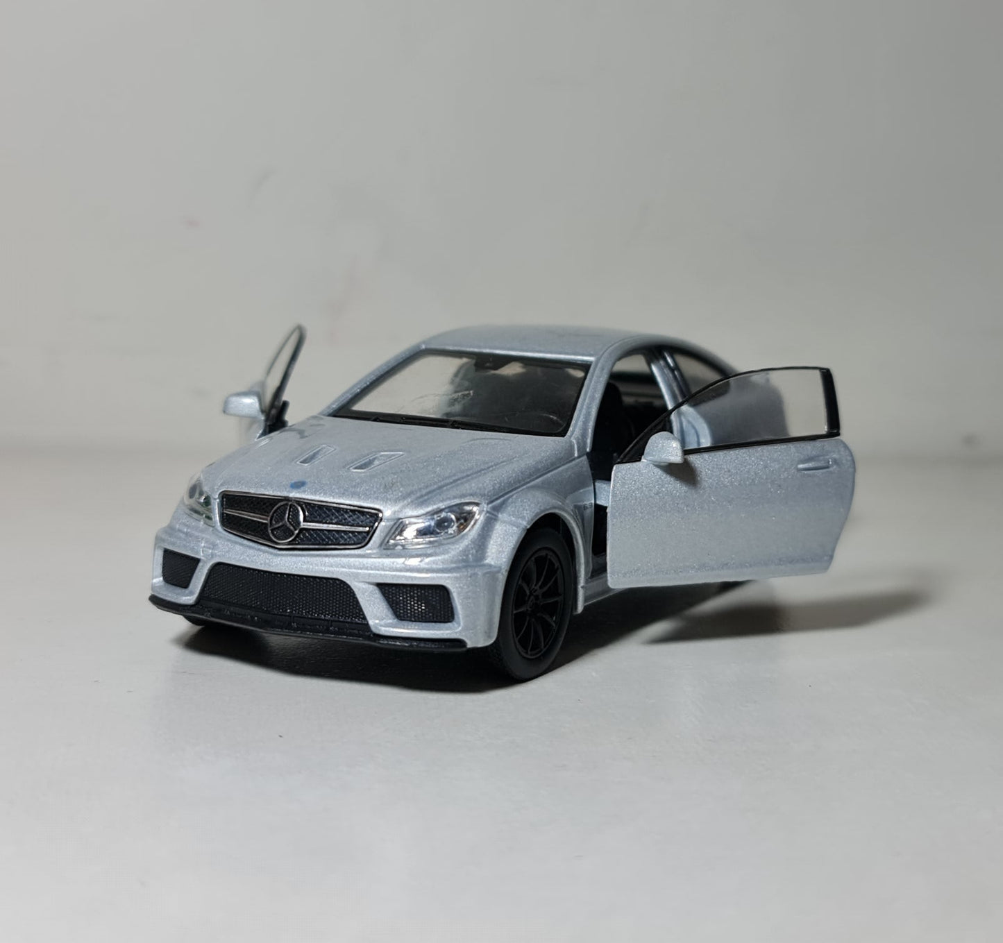 MERCEDES C63 W204