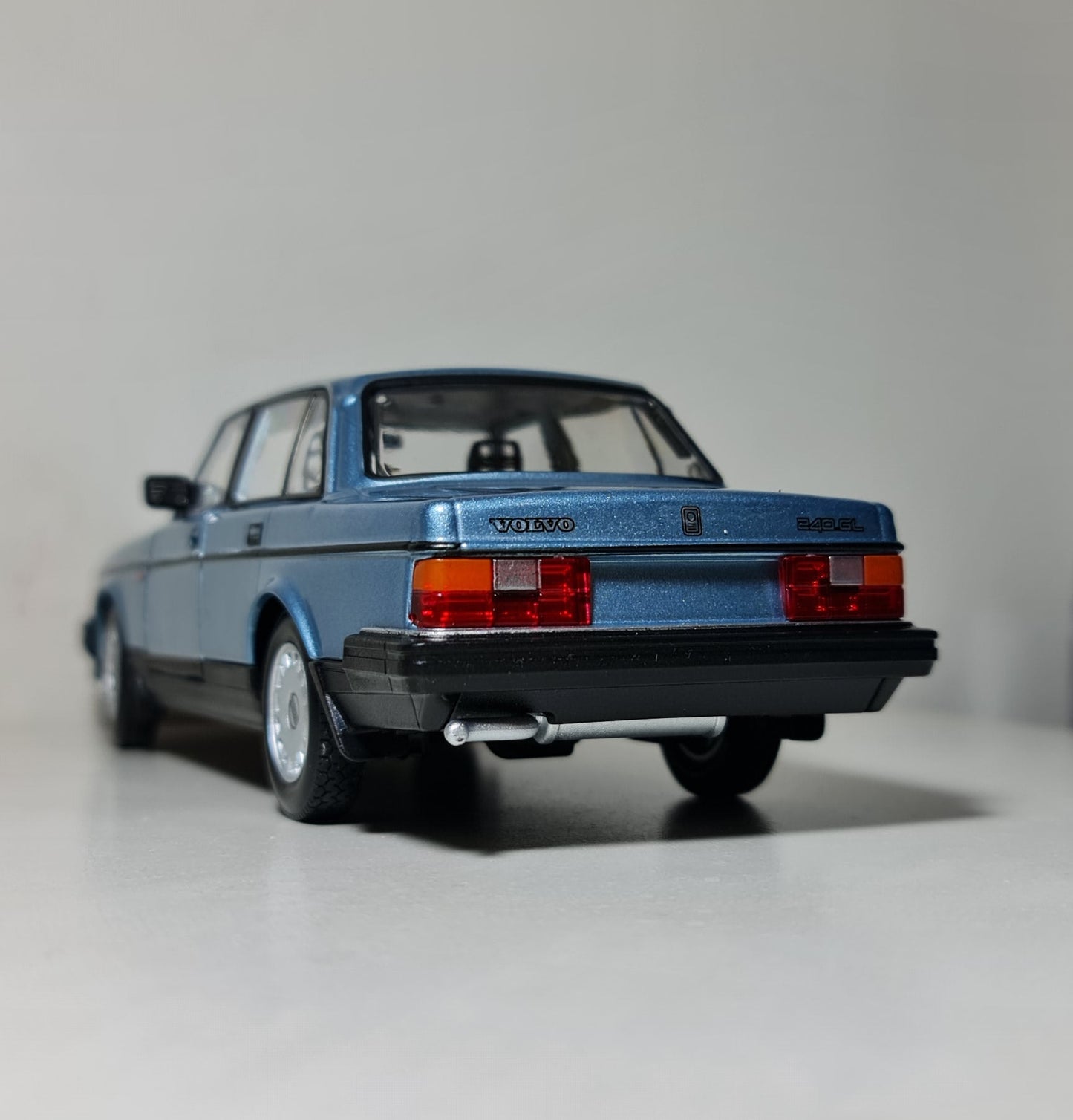 VOLVO 240 GL 1985