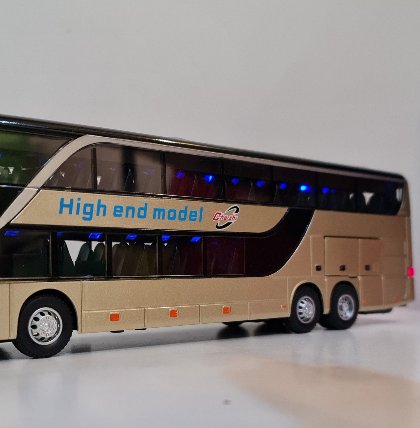 DOUBLE DECKER BUS