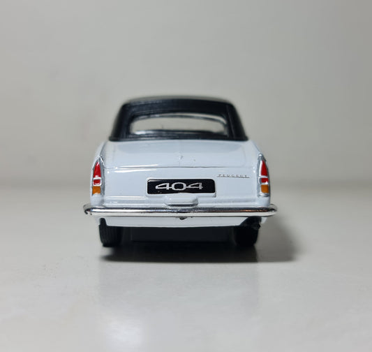 PEUGOET 404