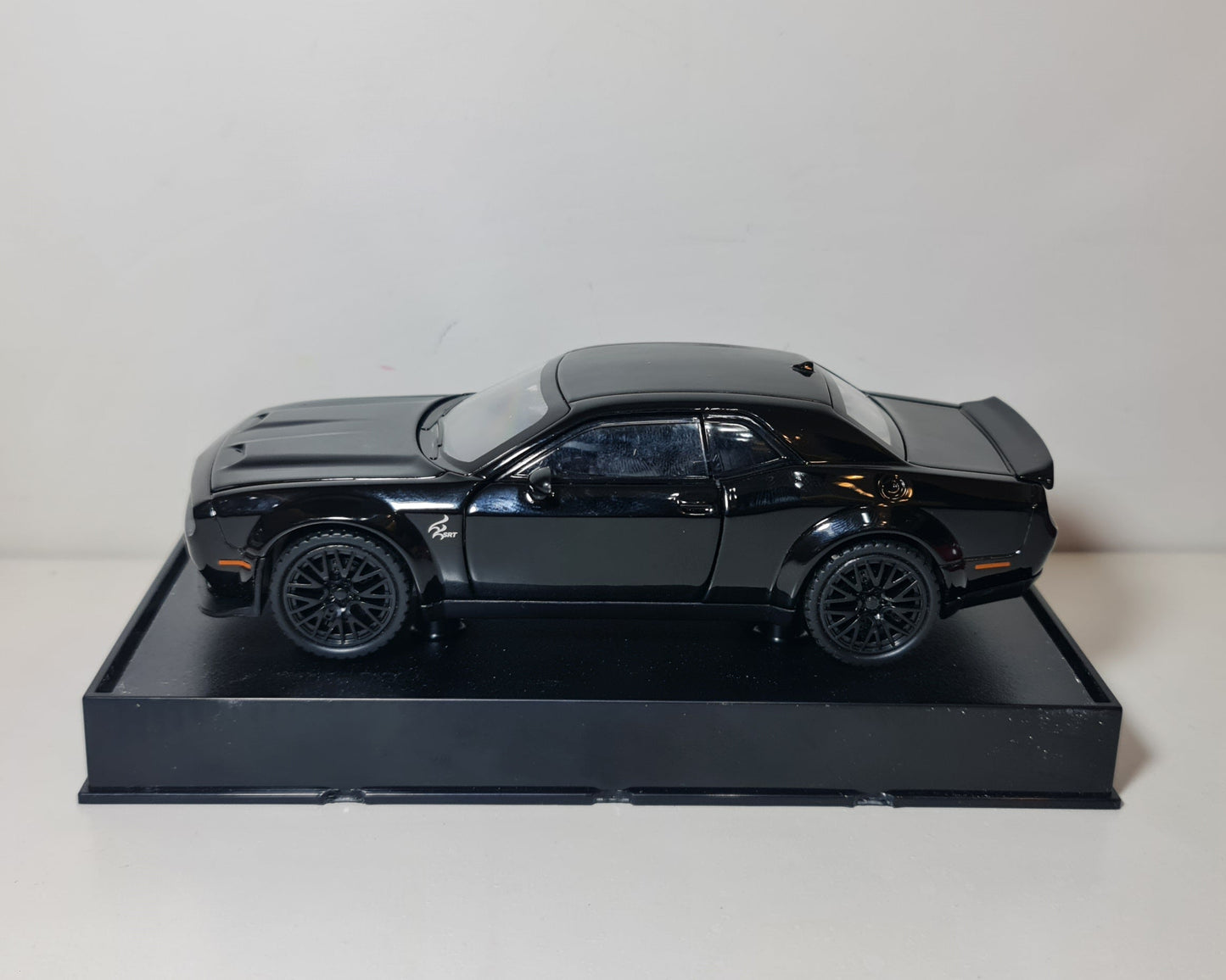 DODGE CHALLENGER SRT