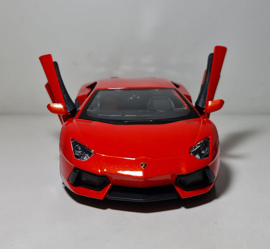 LAMBORGHINI AVENTADOR