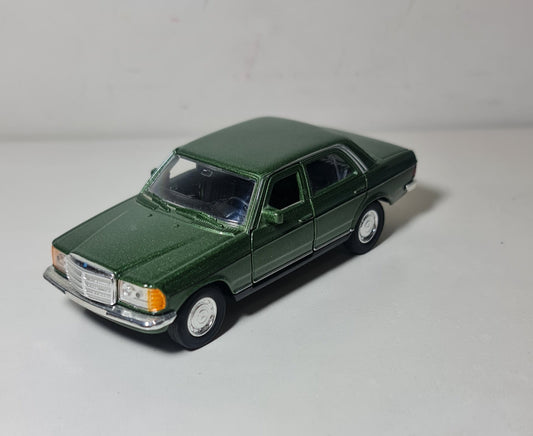 MERCEDES W123 230E