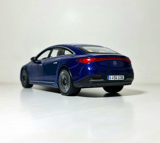 MERCEDES EQS