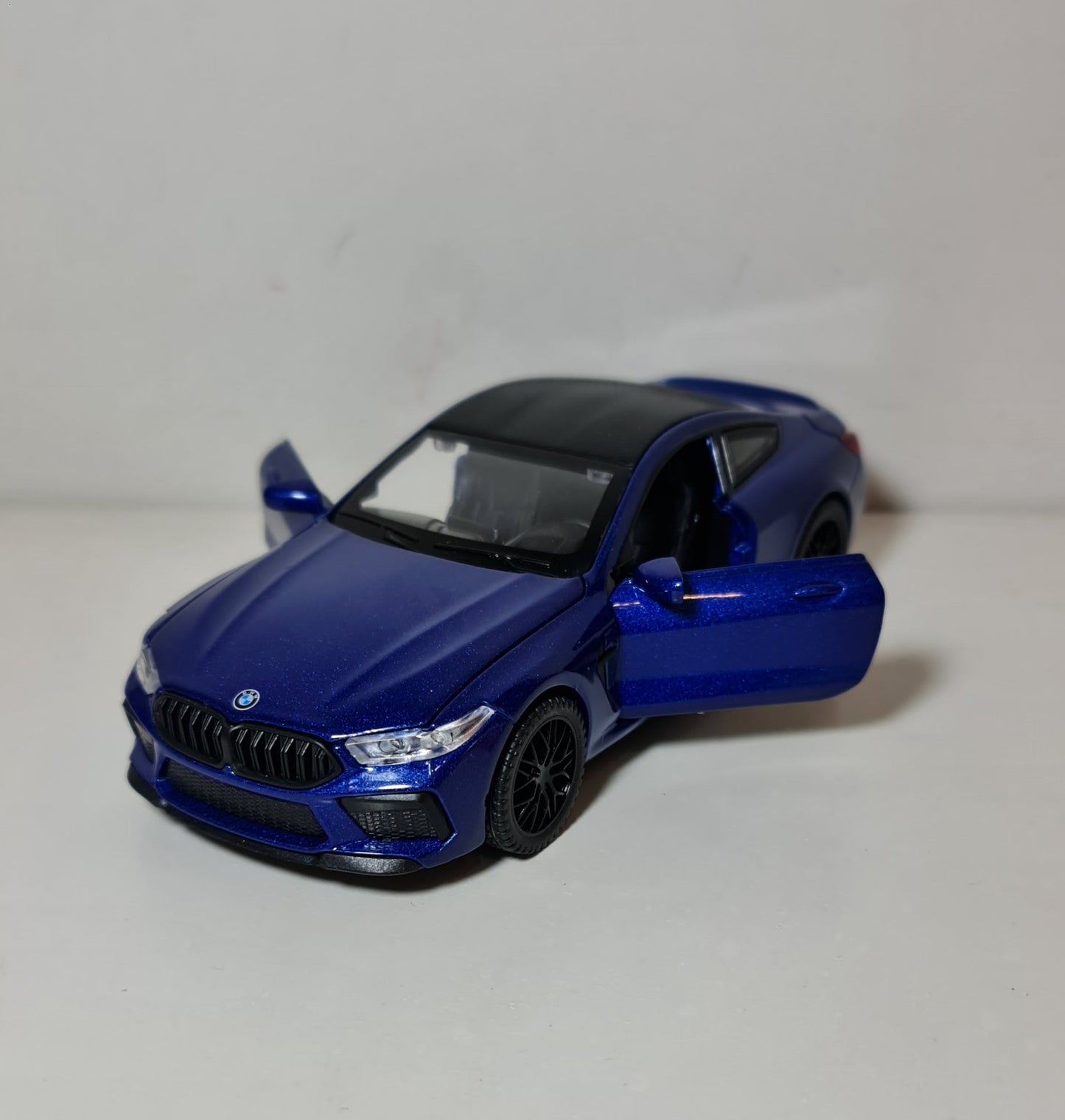 BMW M8