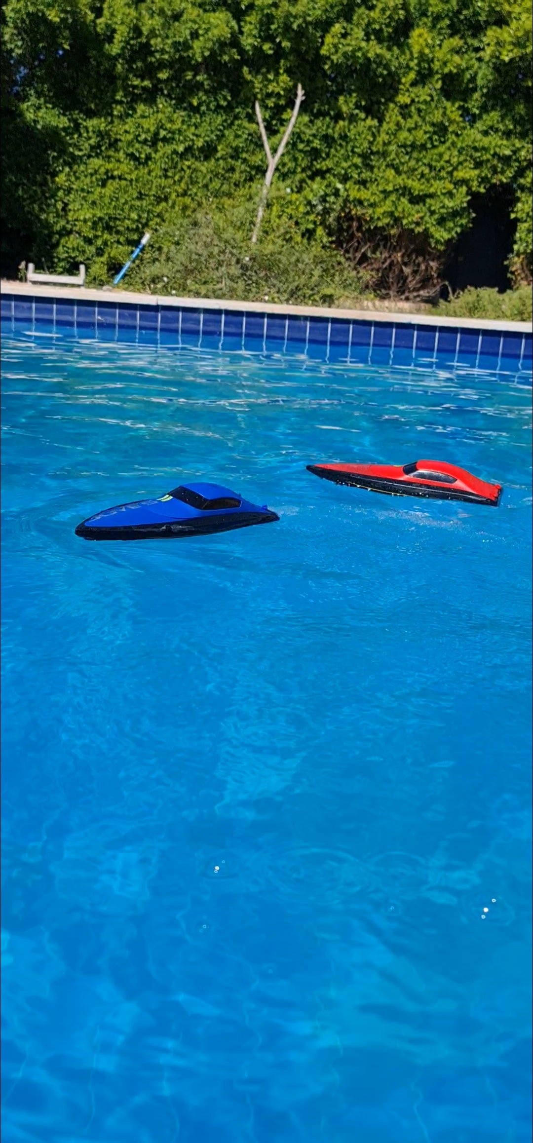 REMOTE CONTROLE BOATS