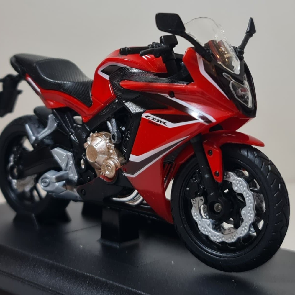 HONDA 650F CBR MOTORBIKE