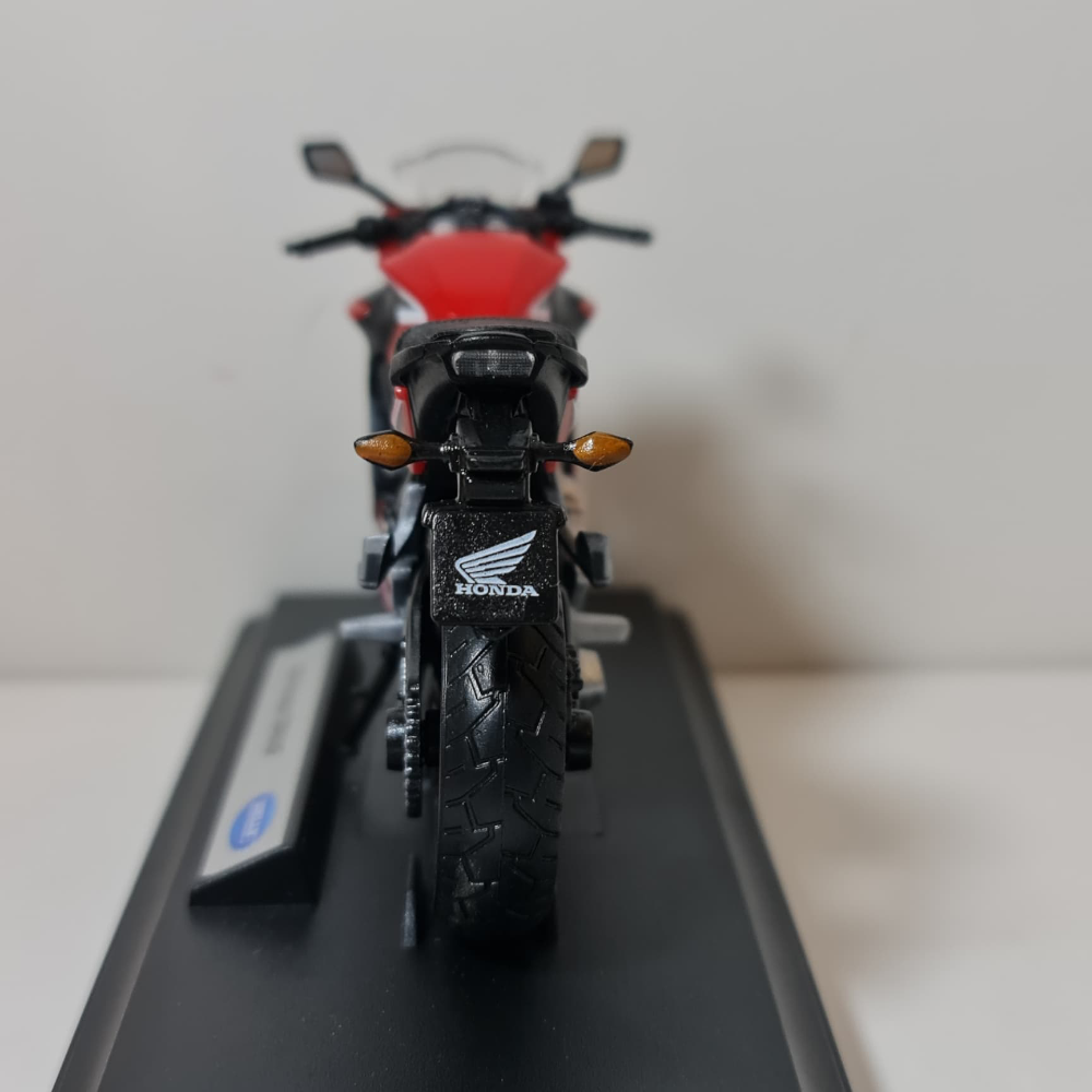 HONDA 650F CBR MOTORBIKE