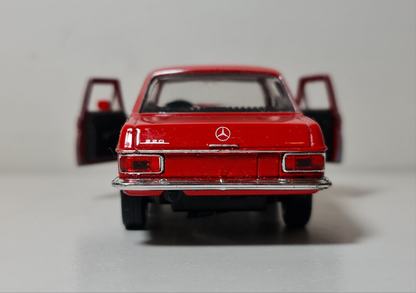 MERCEDES W115 220E
