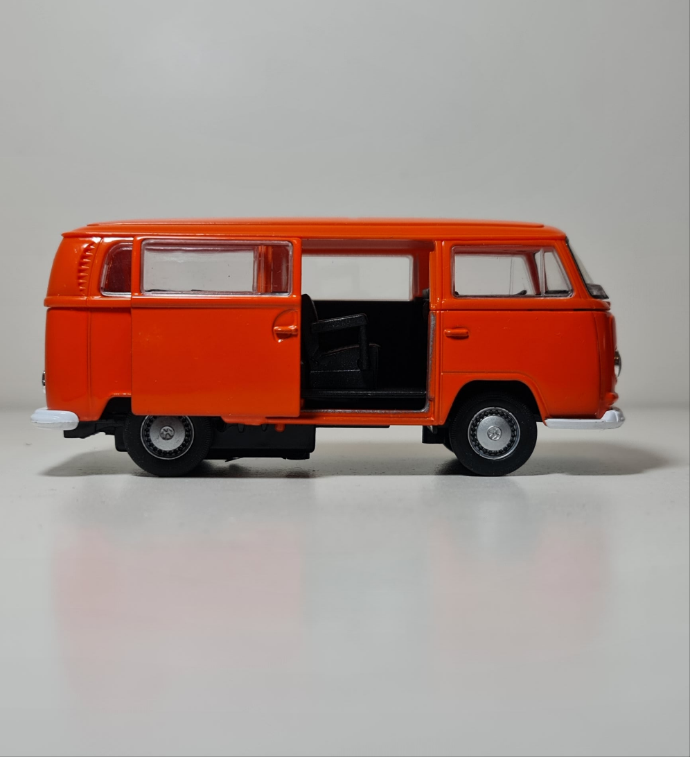 VOLKSWAGEN TRANSPORTER (T2)