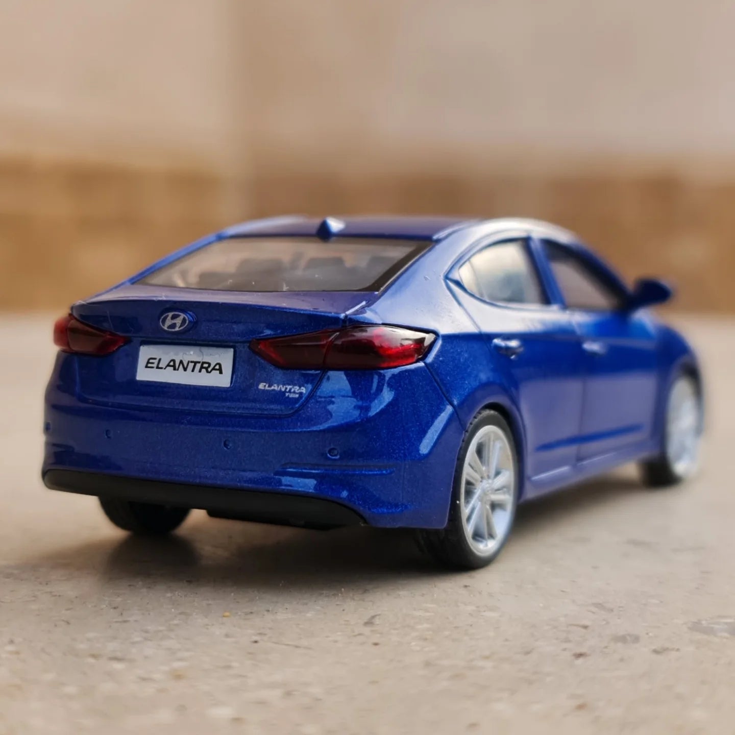 HYUNDAI ELANTRA AD