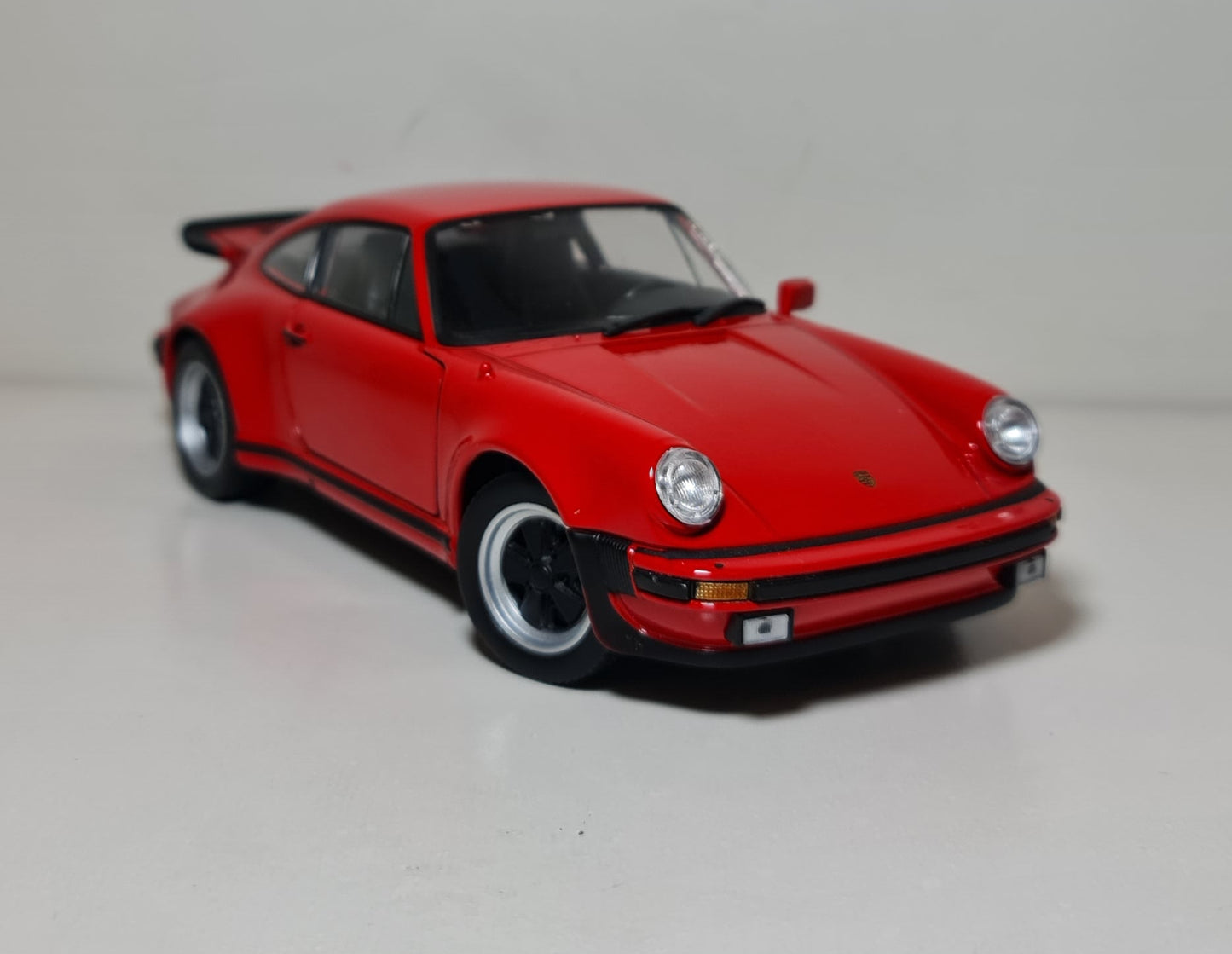 PORSCHE 911 TURBO 1987