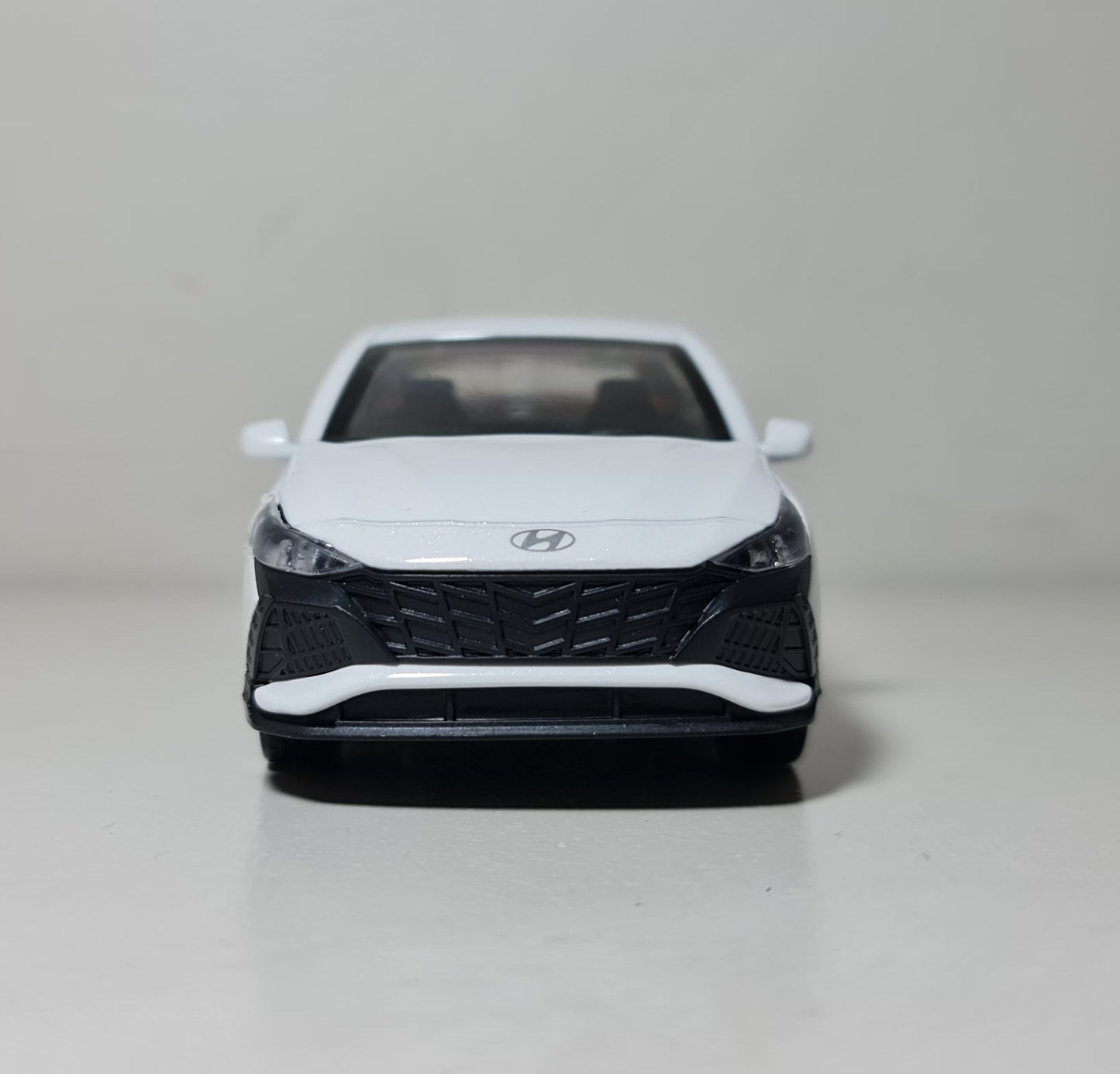 HUYANDAI ELANTRA CN7