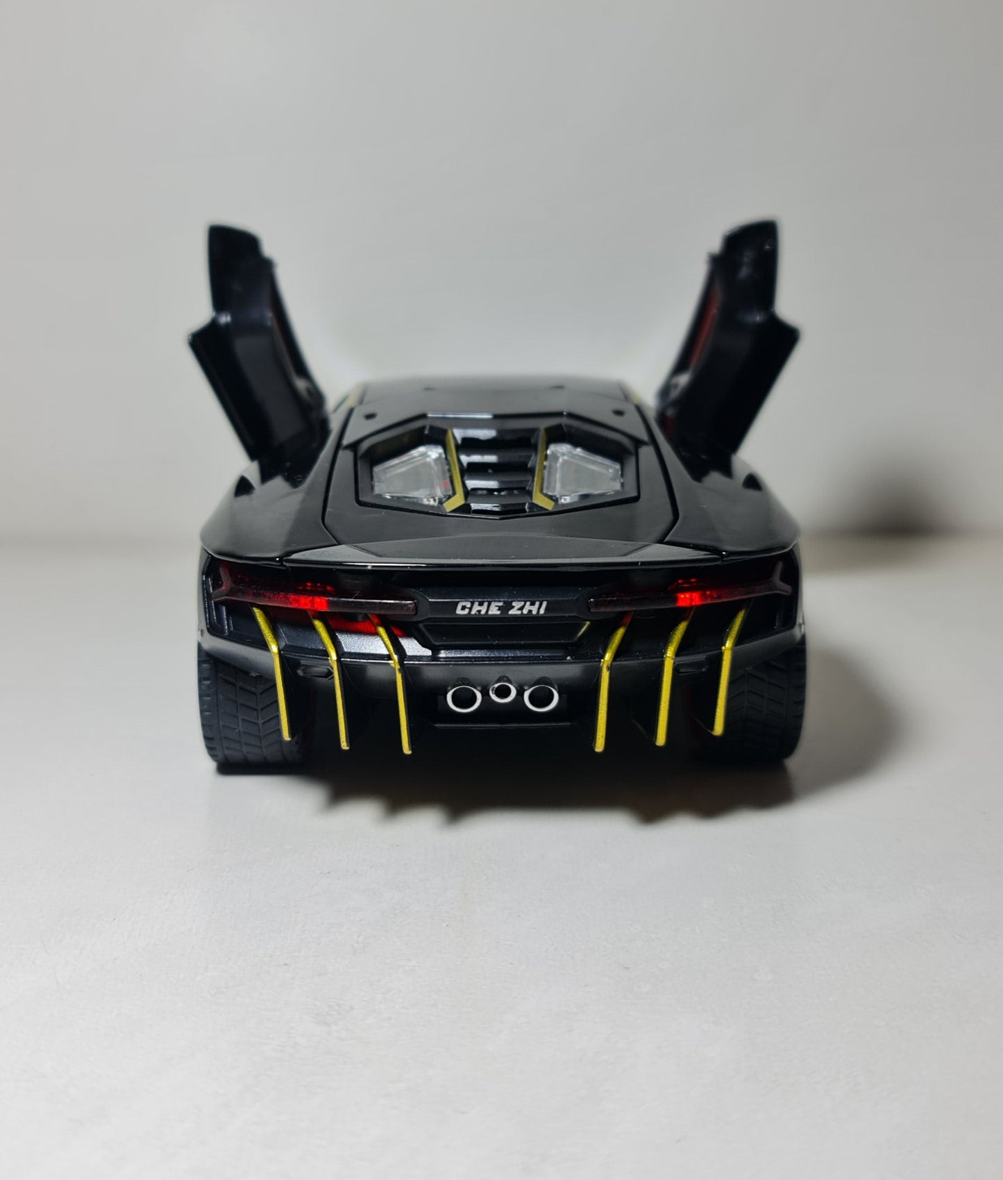 LAMBORGHINI CENTENARIO