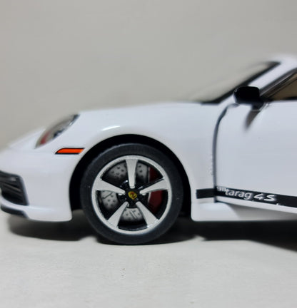 PORSCHE 911 TARGA 4S