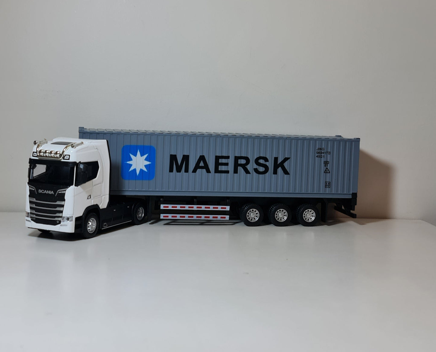 SCANIA MAERSEK TRUCK
