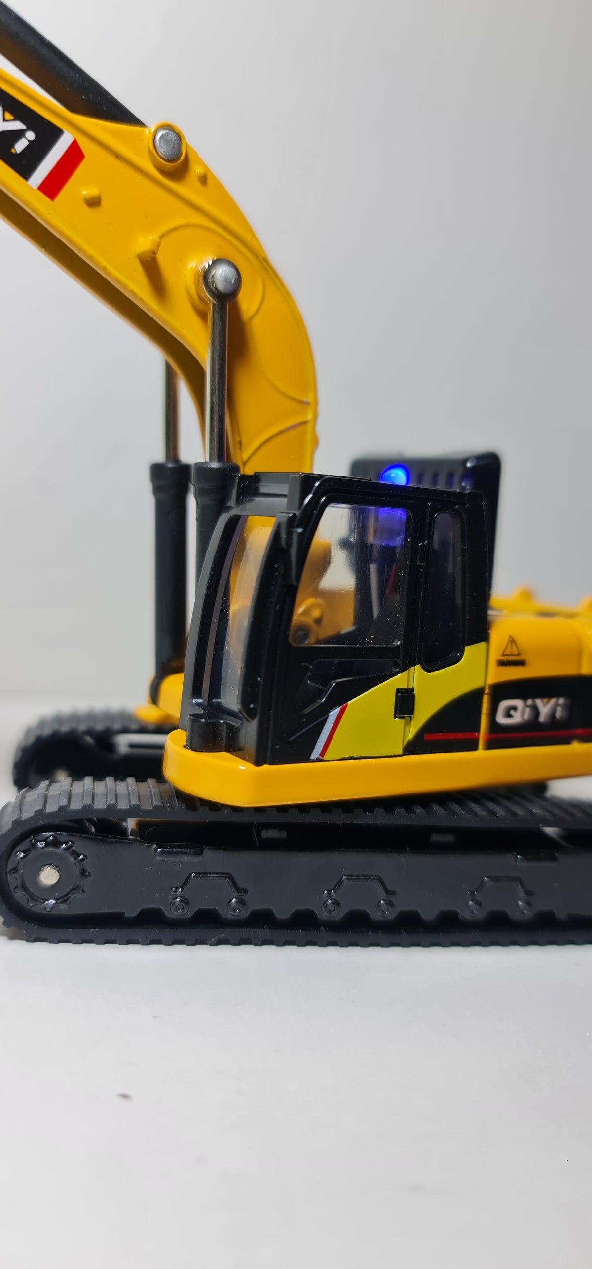 EXCAVATOR TRACTOR
