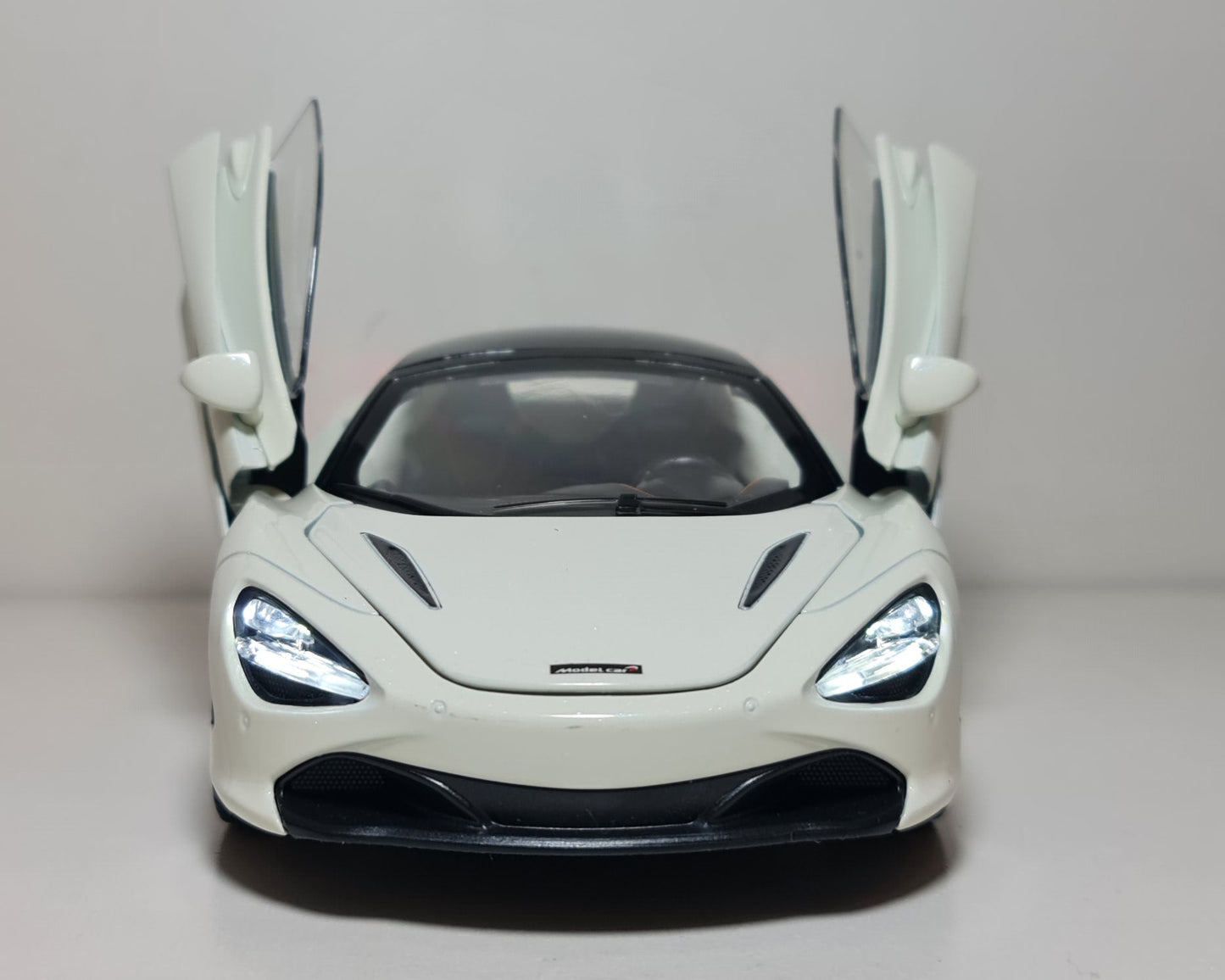 MCLAREN 720S