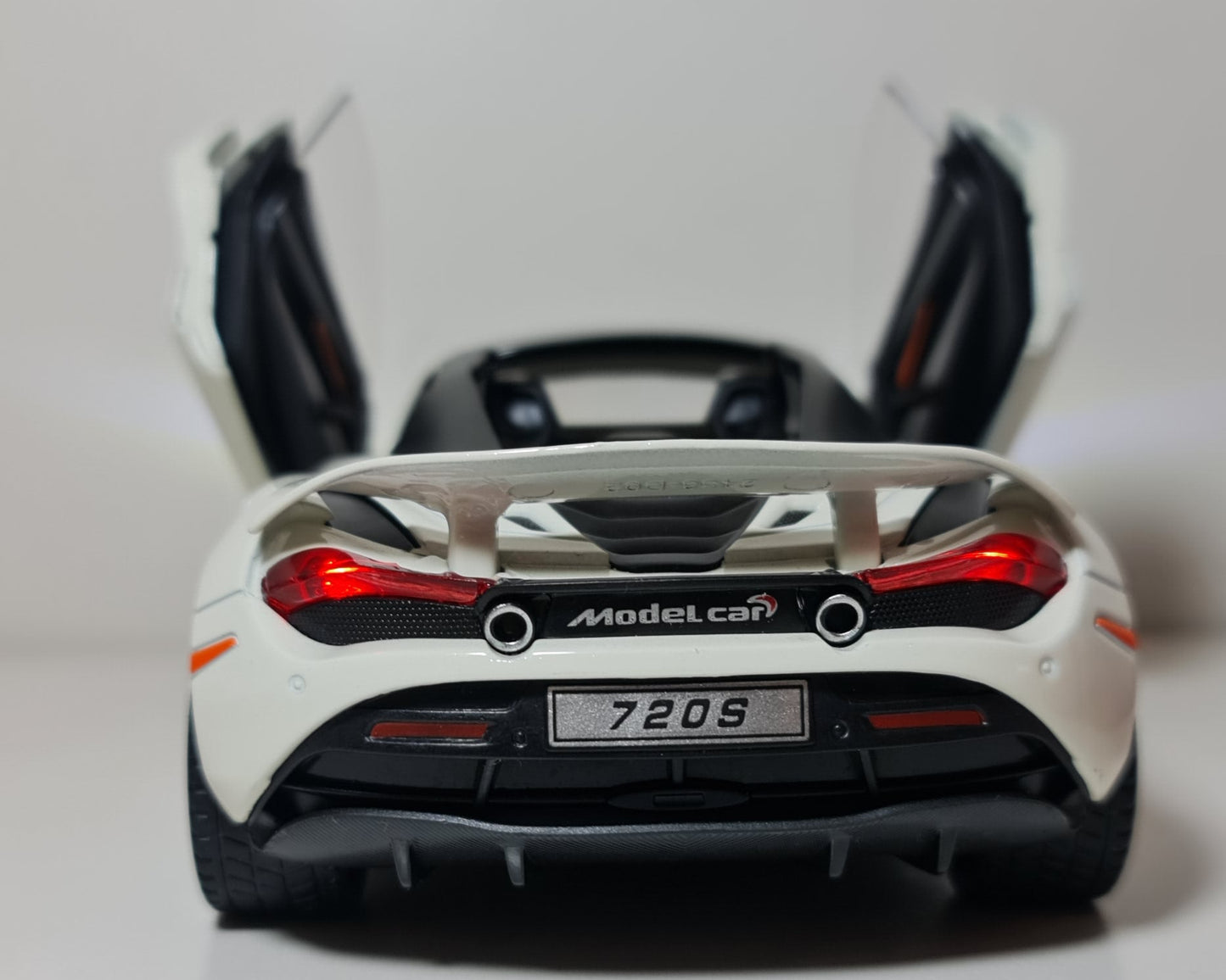 MCLAREN 720S