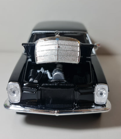 MERCEDES W115 220E