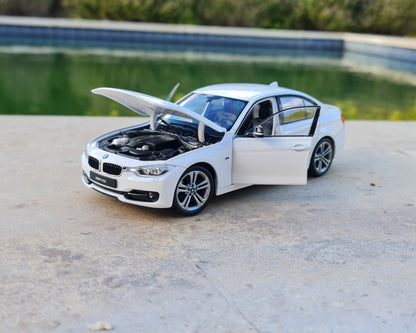 BMW F30