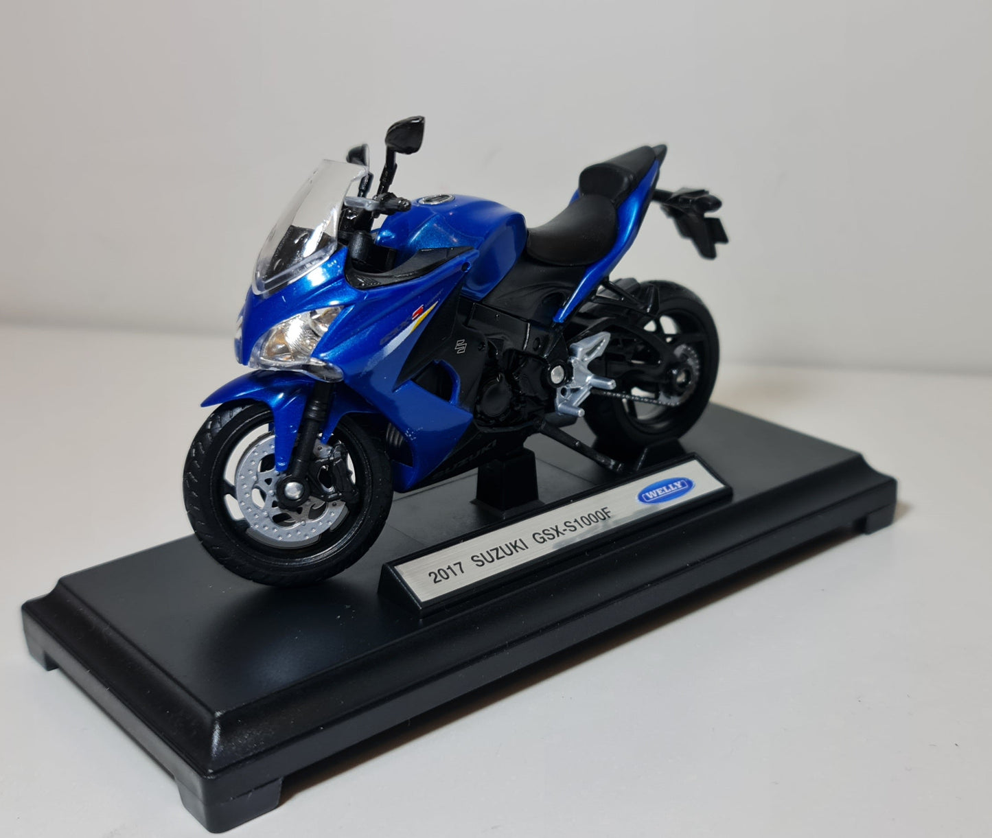 SUZUKI GSX S1000F
