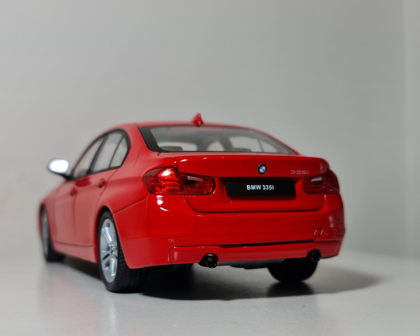 BMW F30