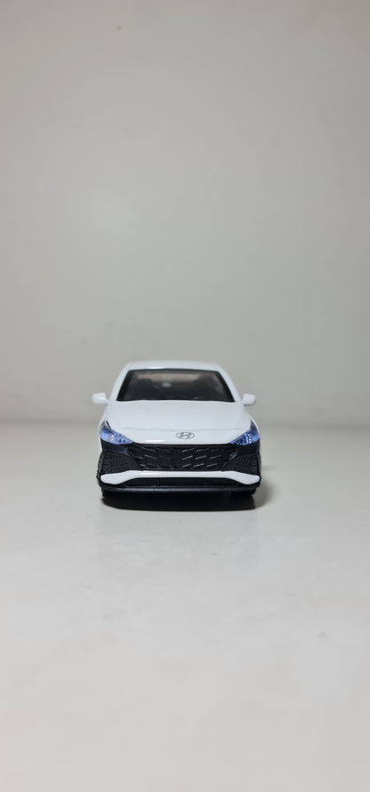 HUYANDAI ELANTRA CN7