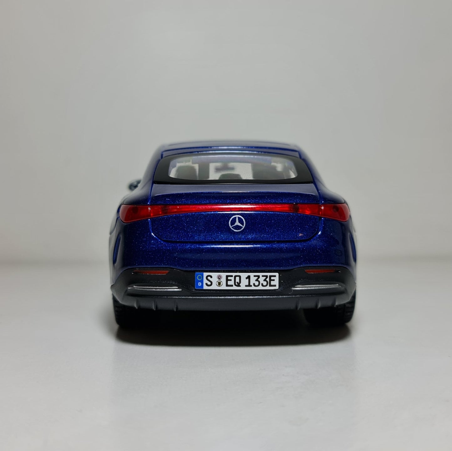 MERCEDES EQS