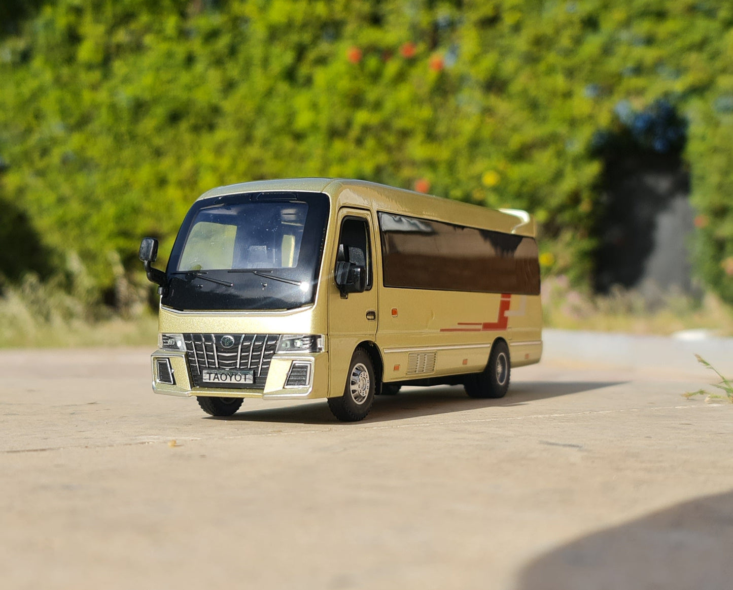 TOYOTA COASTER