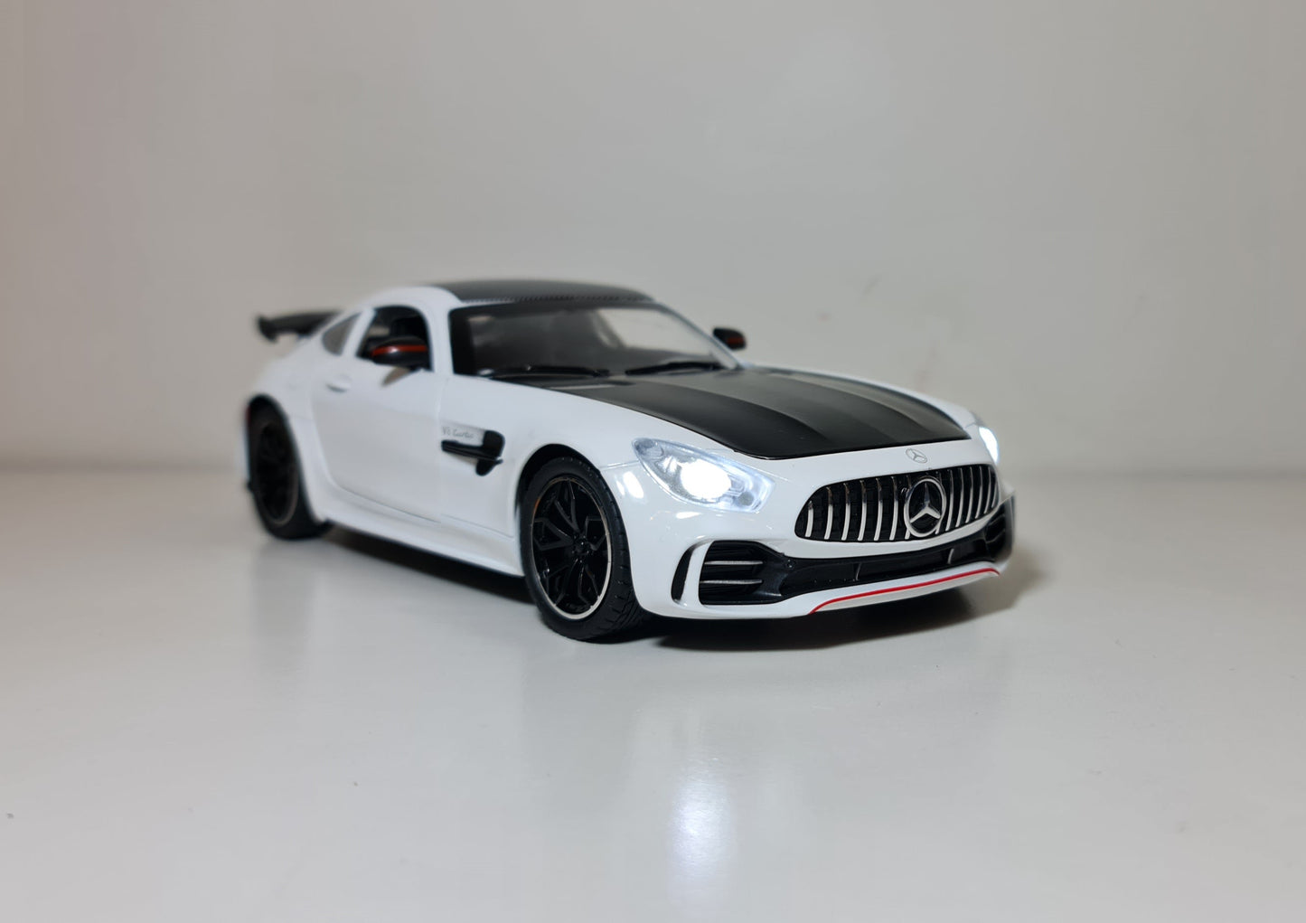 MERCEDES GTR AMG