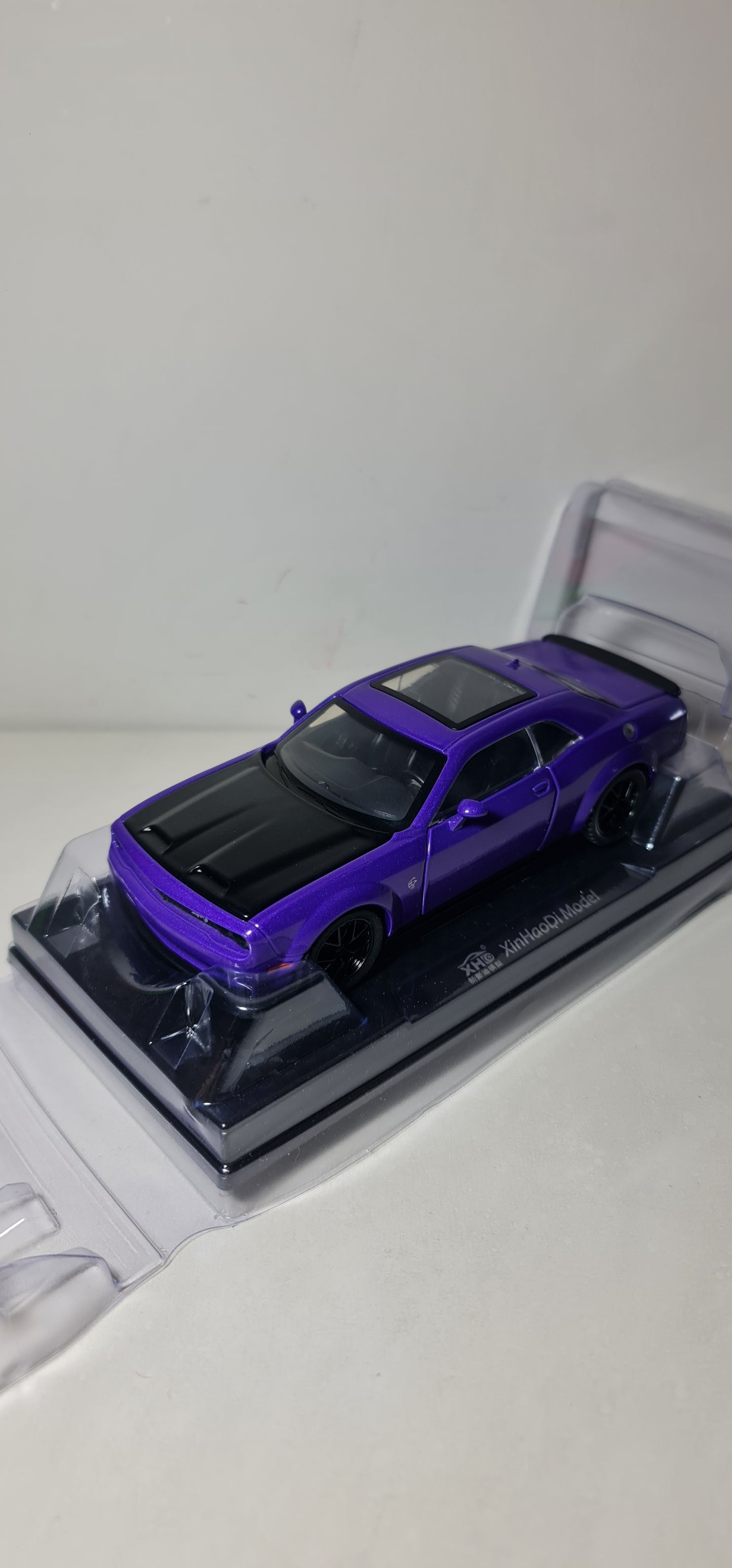 DODGE CHALLENGER HELLCAT SRT