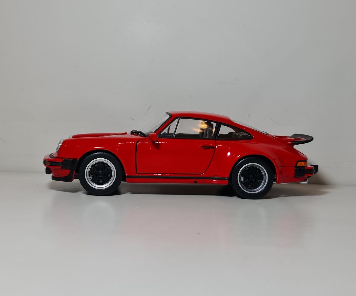 PORSCHE 911 TURBO 1987