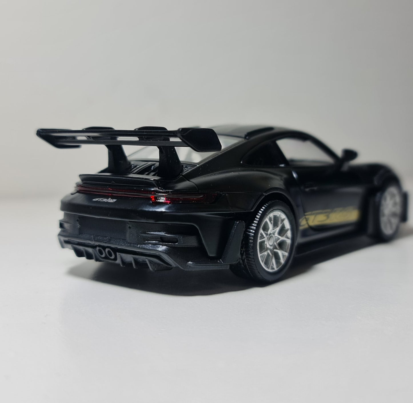 PORSCHE 911 GT3RS 992