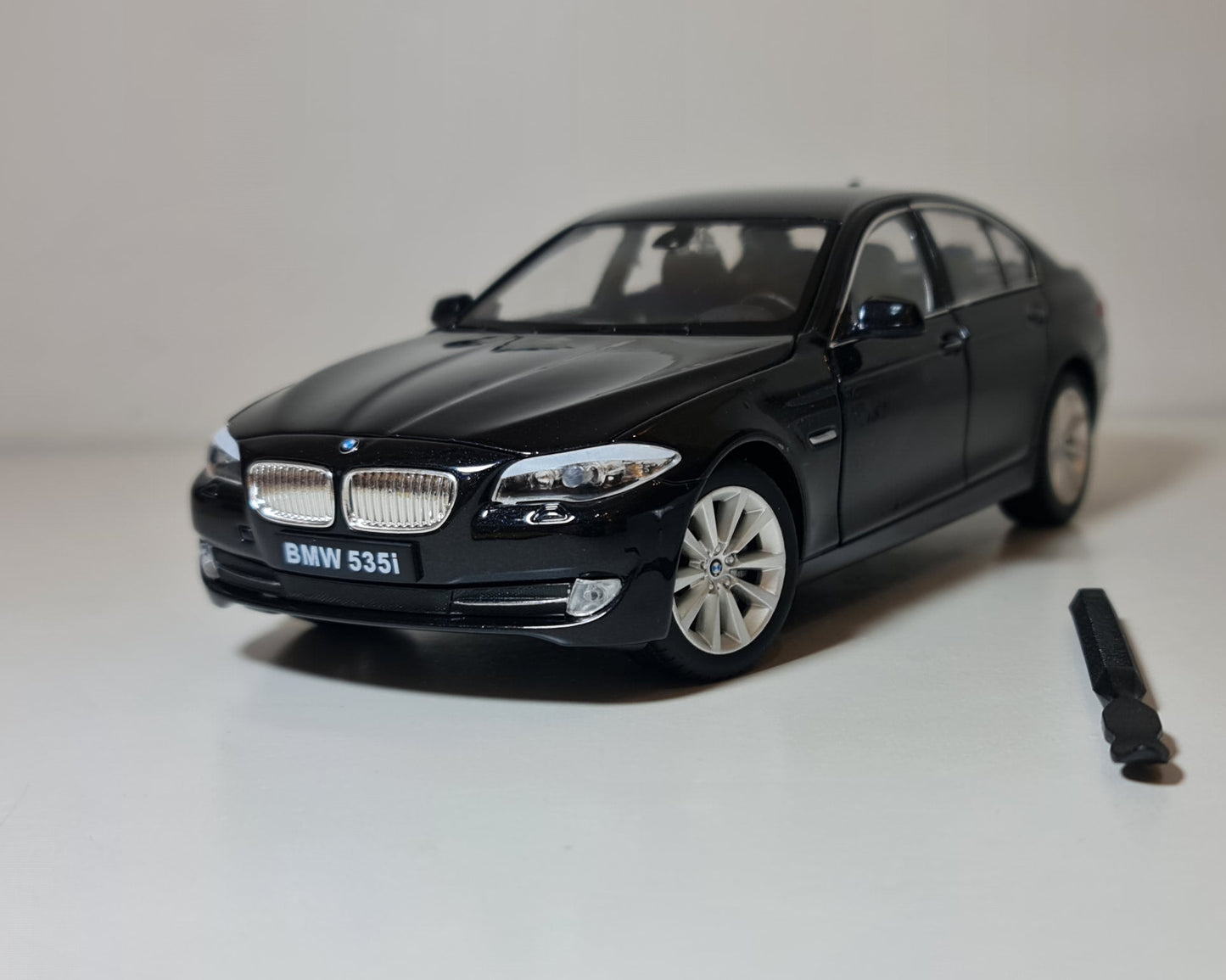 BMW 5th SERIES F10