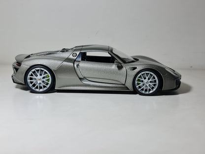 PORSCHE SPYDER 918