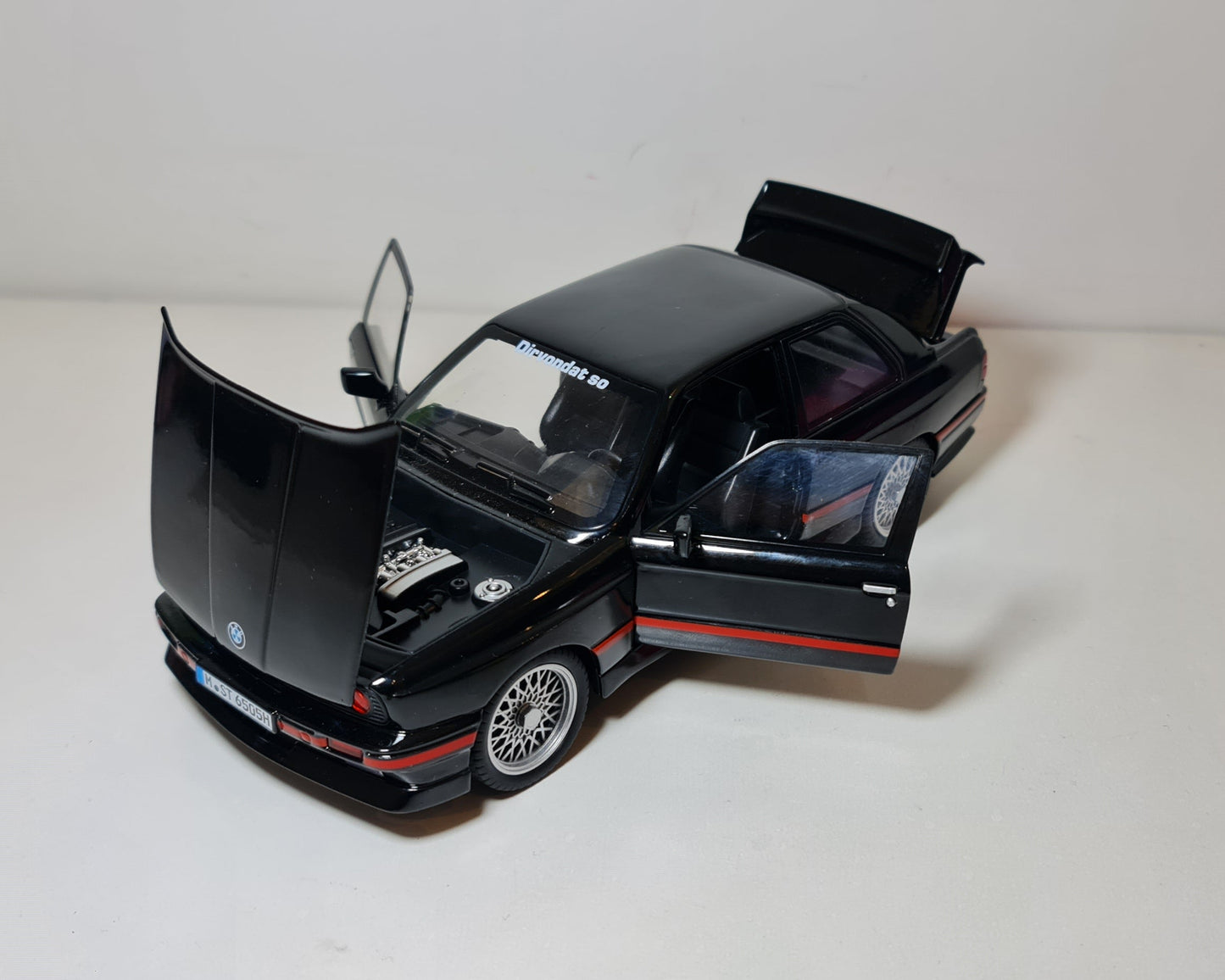 BMW E30