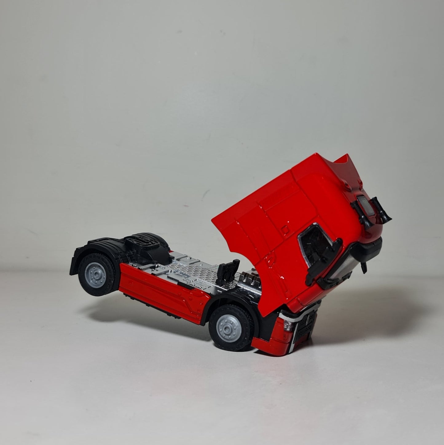 MAN CONTAINER HEAD