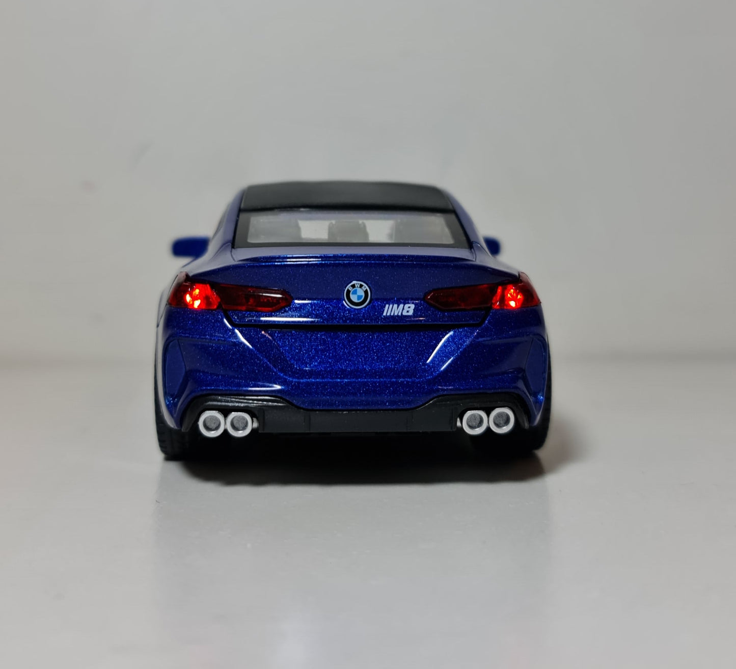 BMW M8