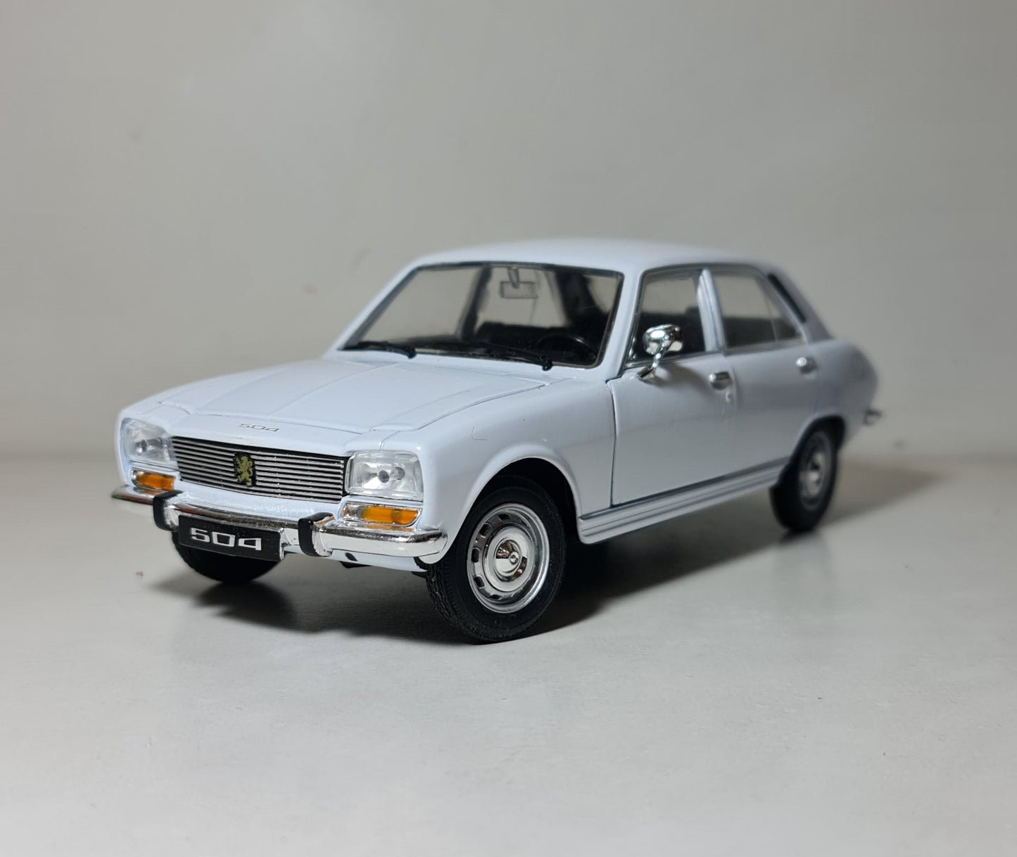 PEUGOET 504 GL