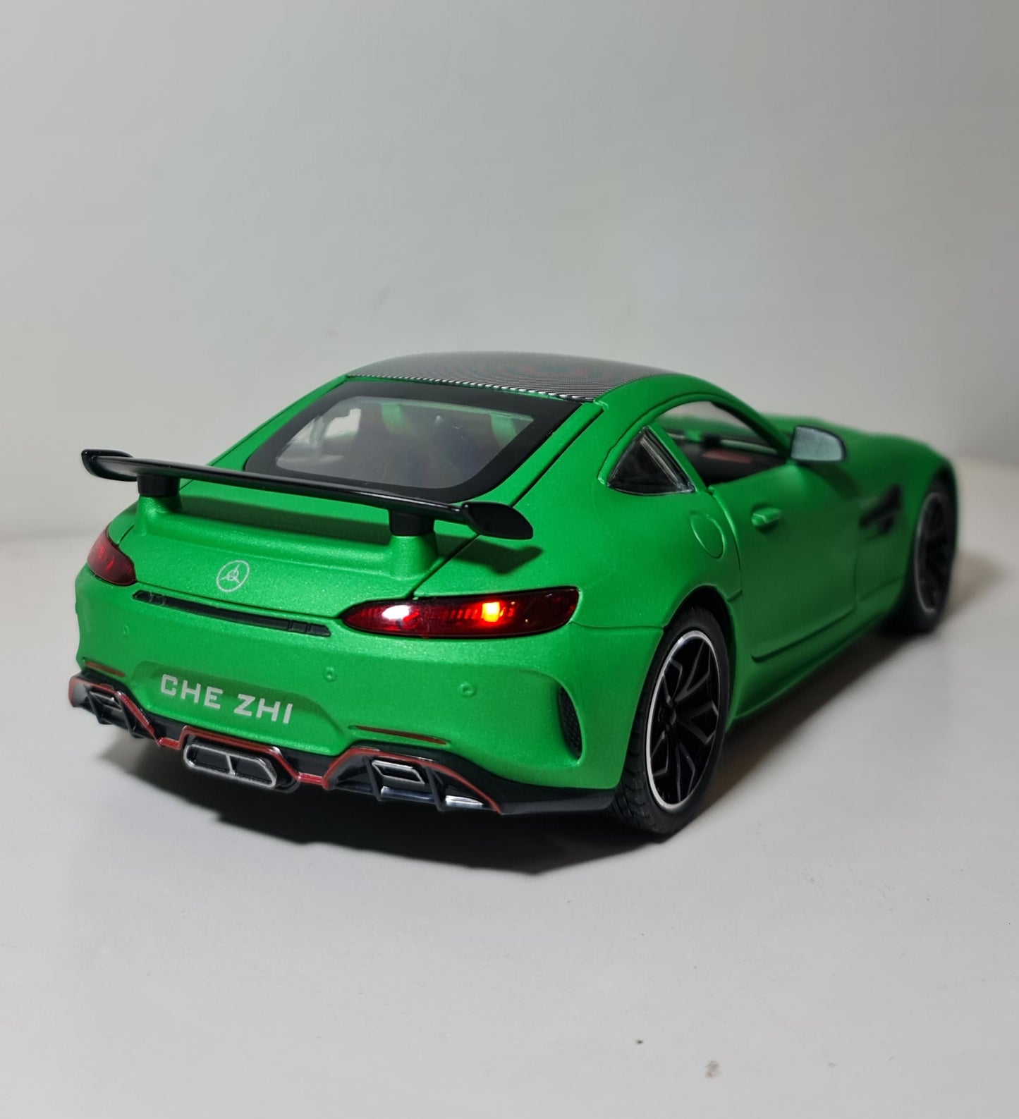 MERCEDES GTR AMG (DEALER EDITION)