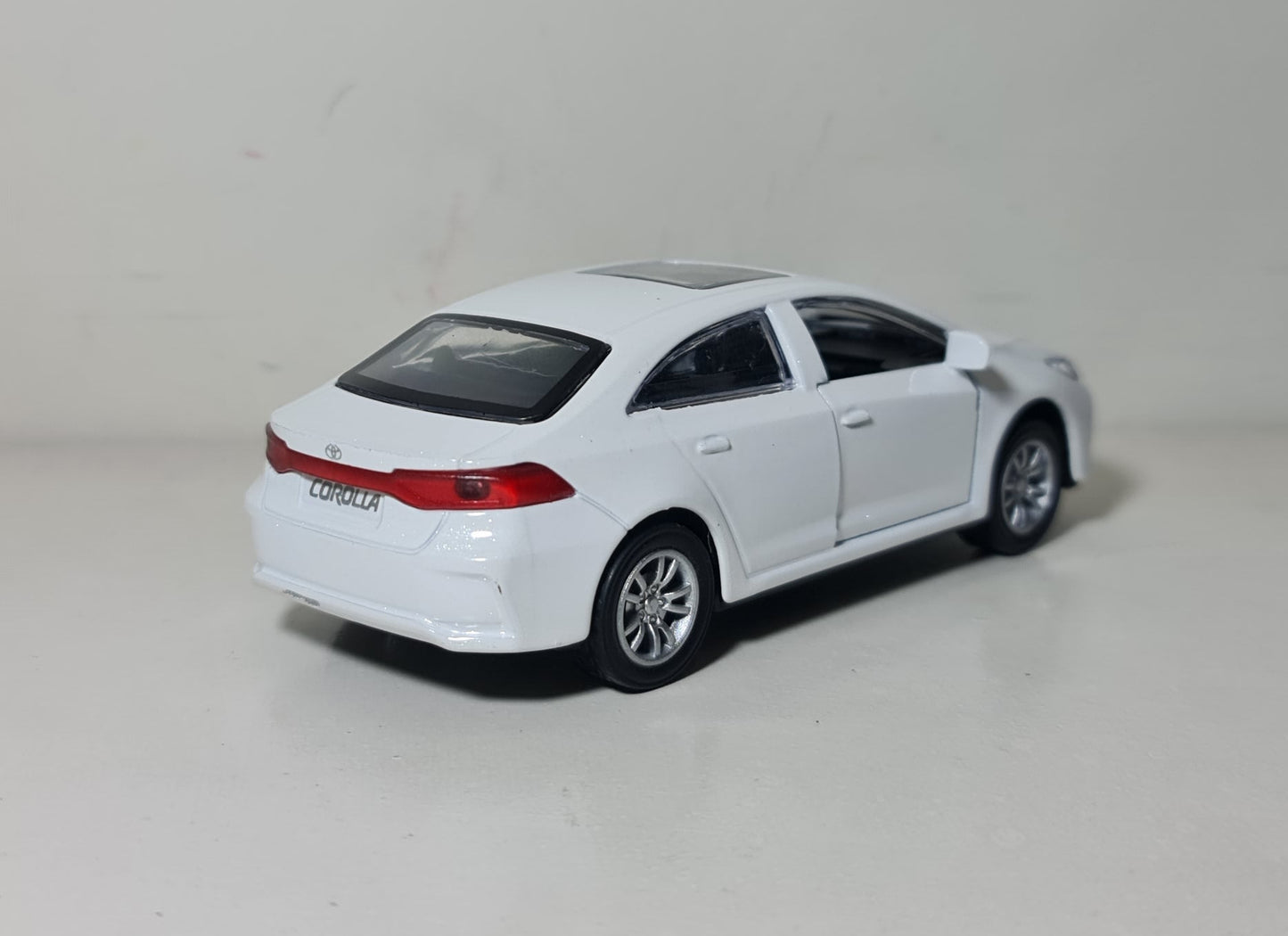 TOYOTA COROLLA 2026