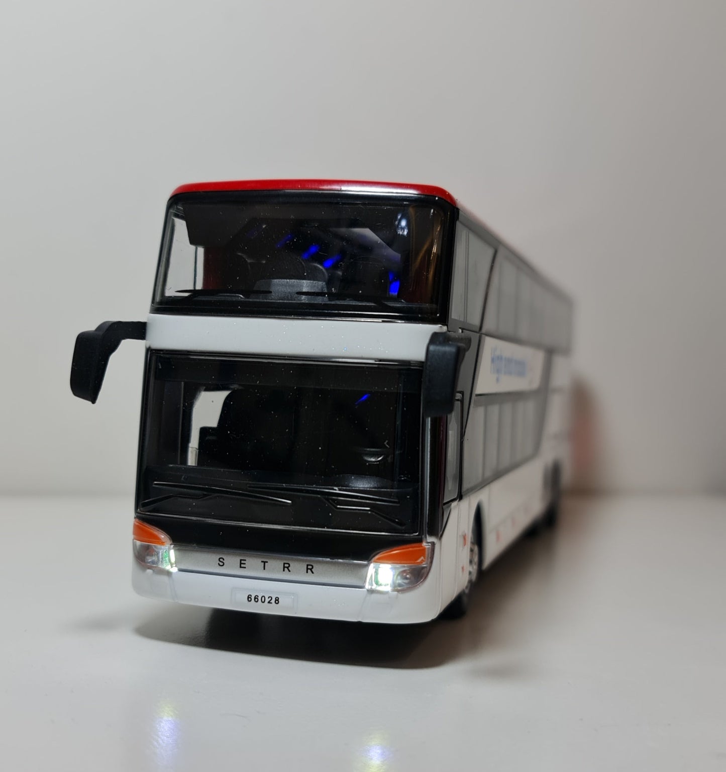 DOUBLE DECKER BUS