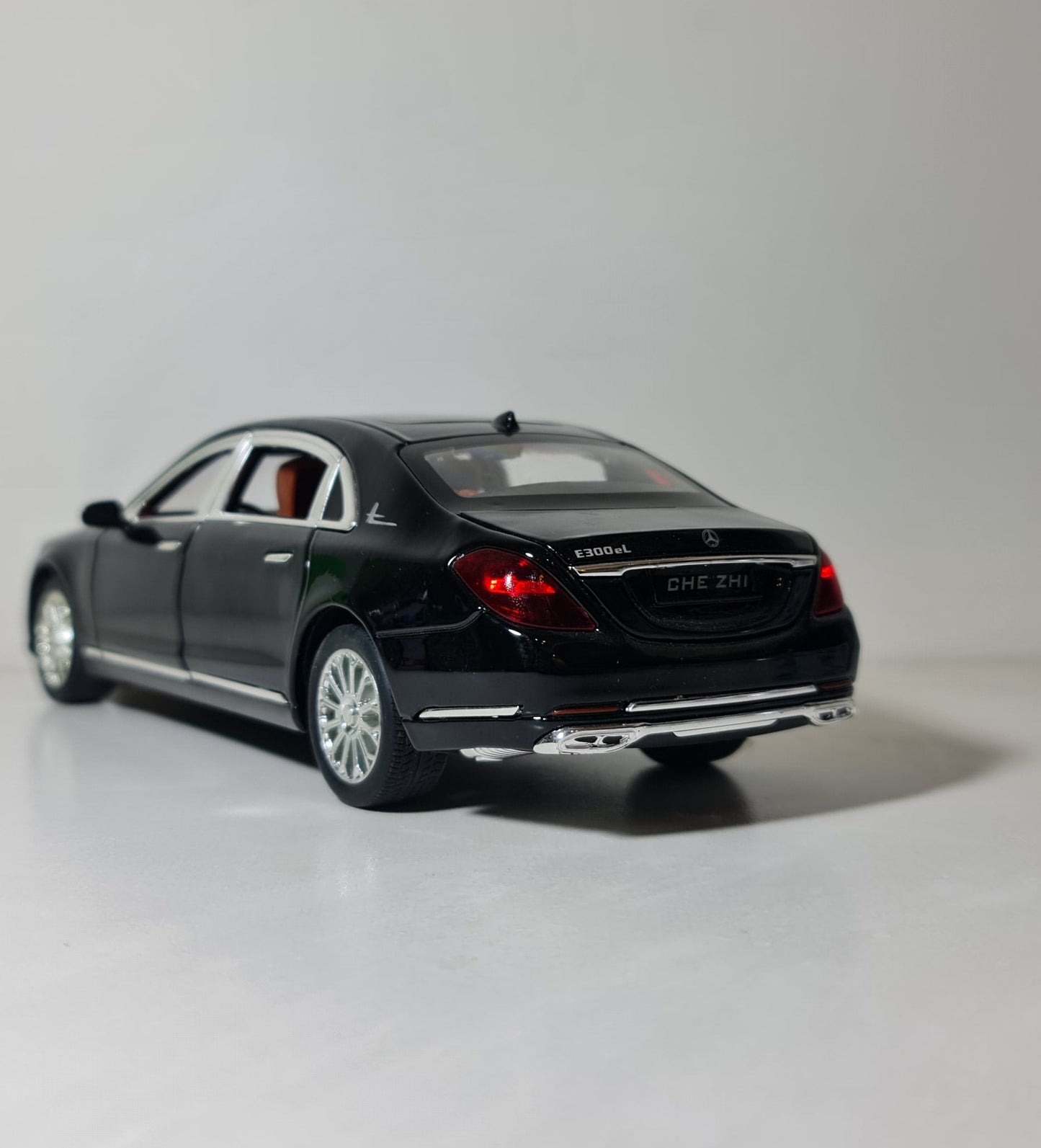 MERCEDES E300 EL
