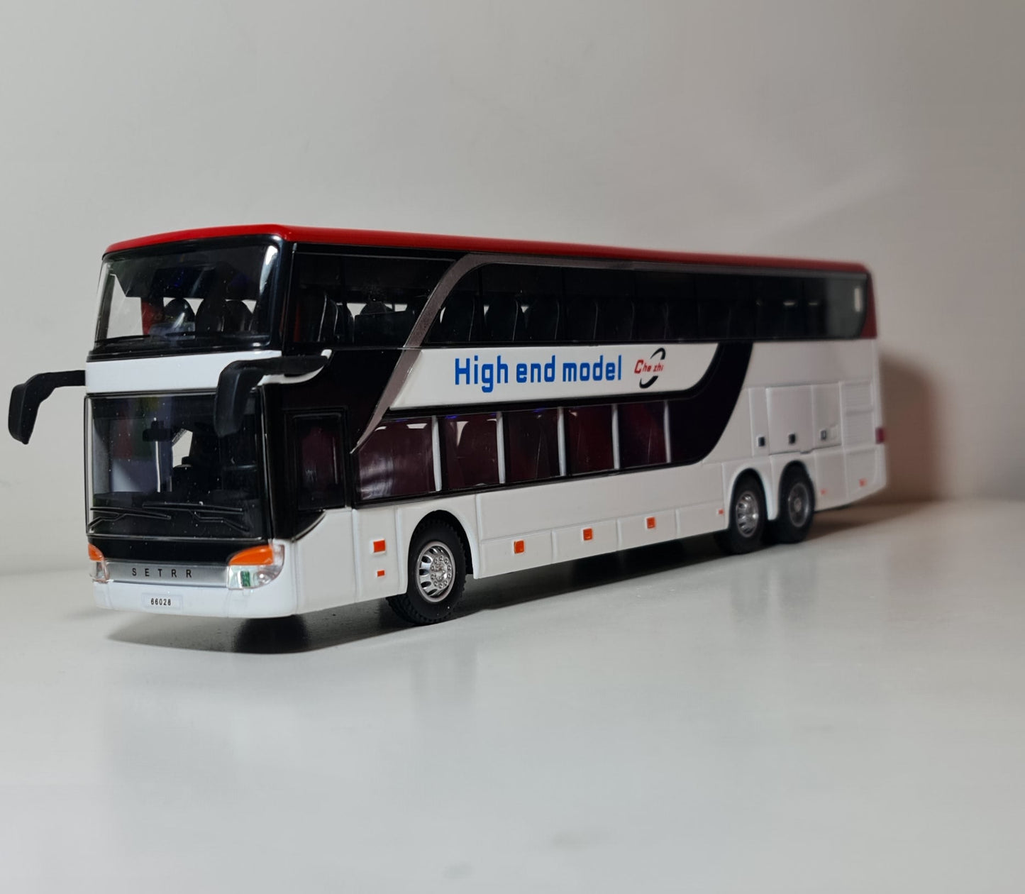 DOUBLE DECKER BUS