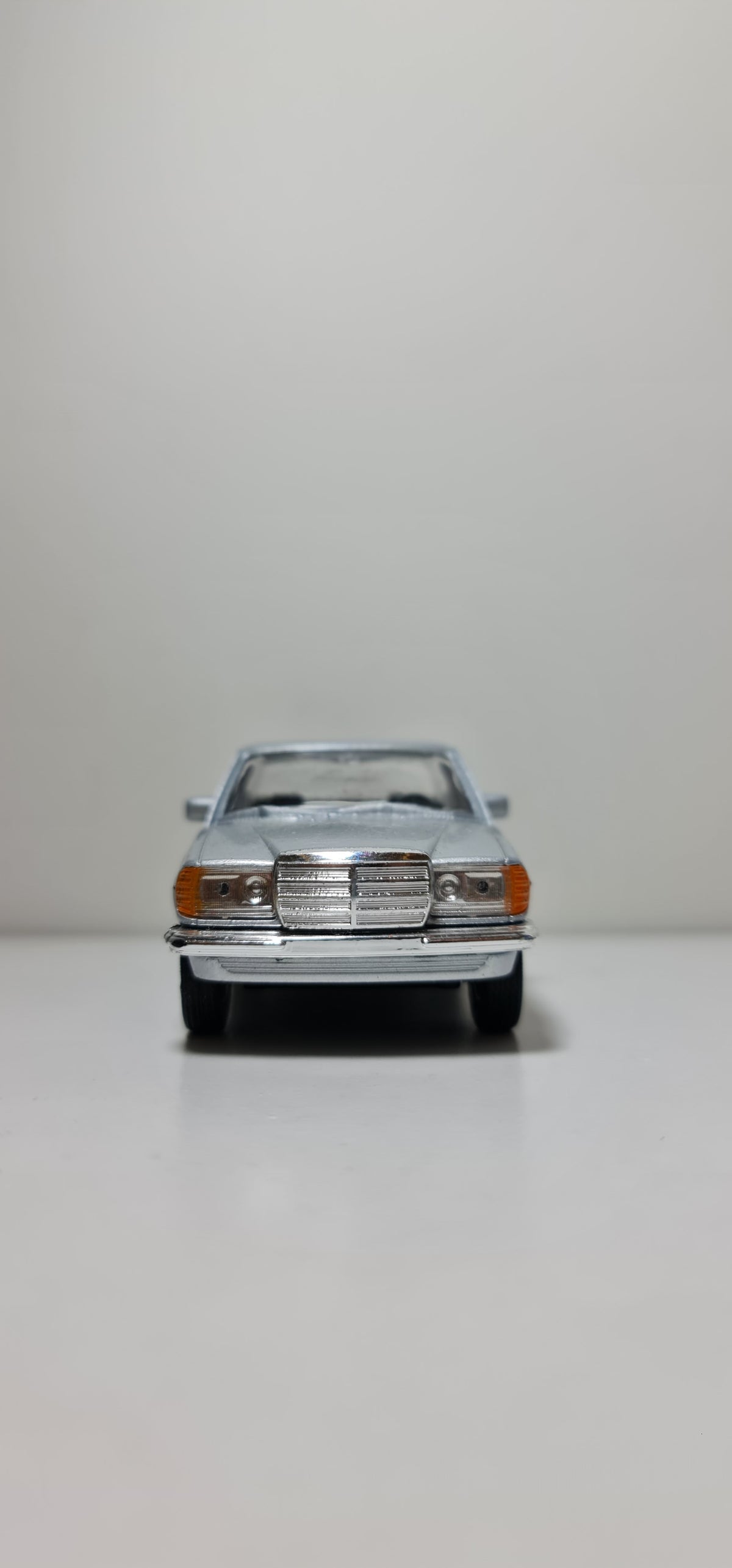 MERCEDES 230E