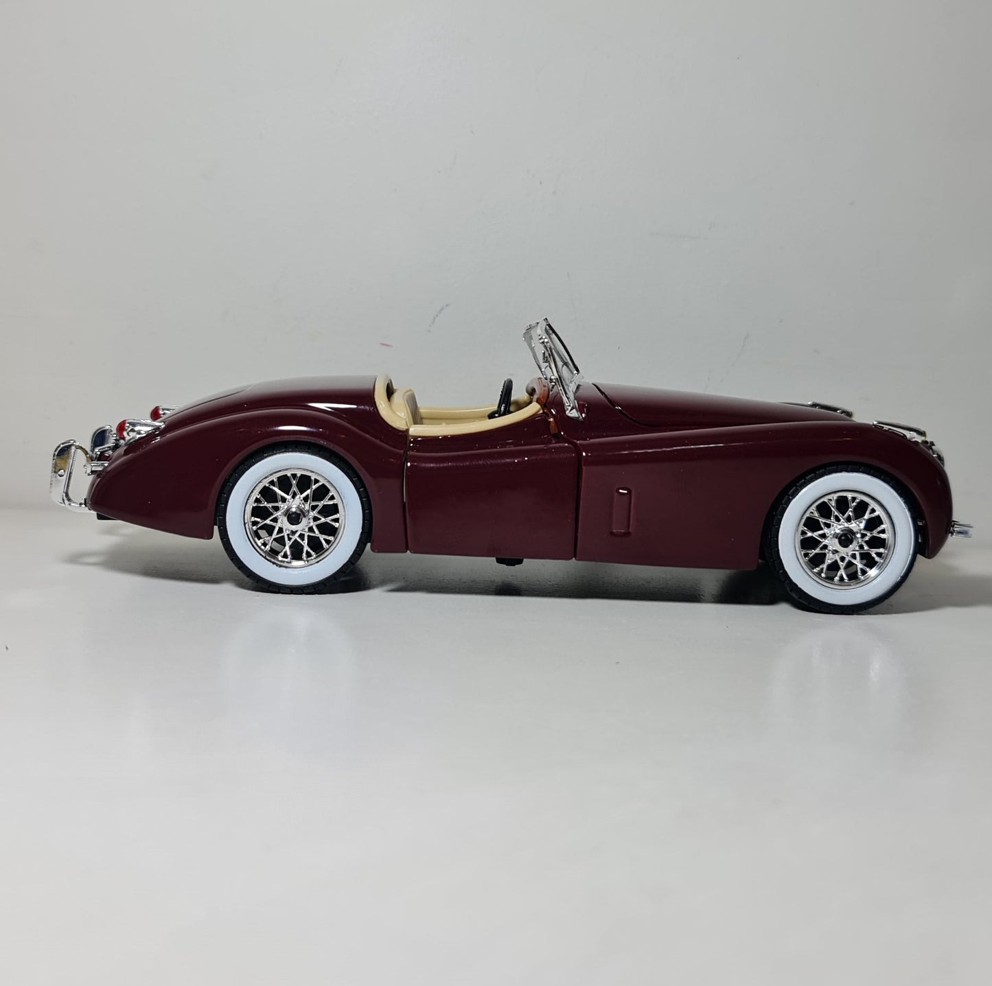JAGUAR XK 120 1951