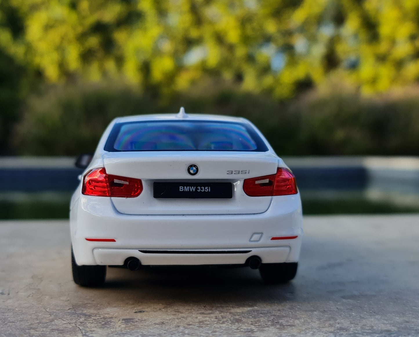BMW F30