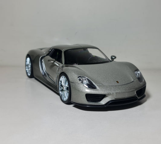 PORSCHE SPYDER 918